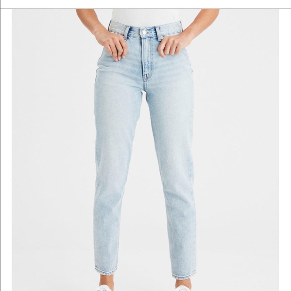 Mom jeans American eagle, like new condition
